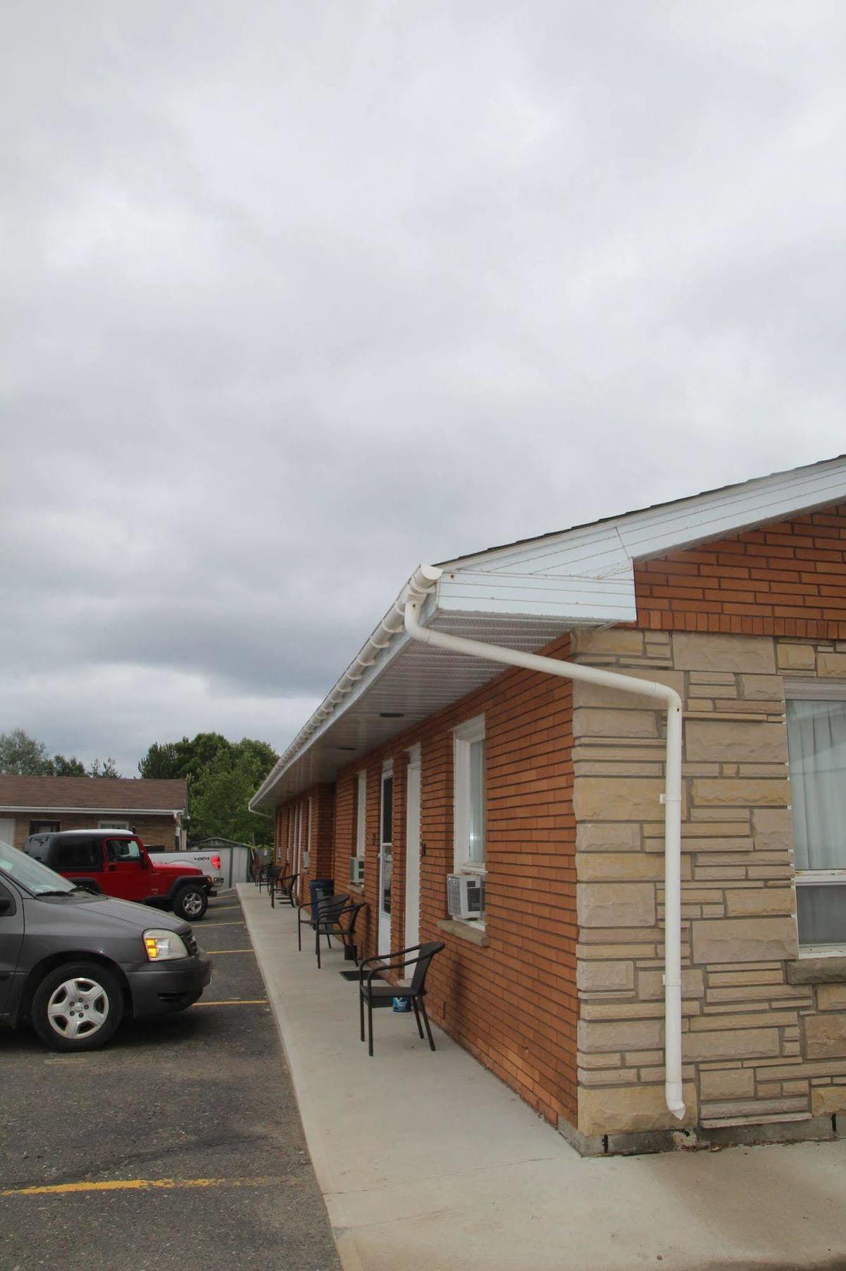 Lakehead Motel Thunder Bay Exteriör bild